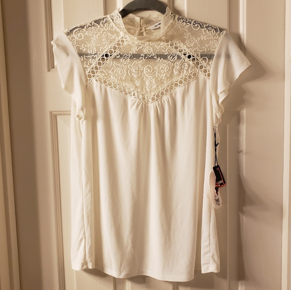 NWT! Uncommon White Lace Accent Blouse (S)